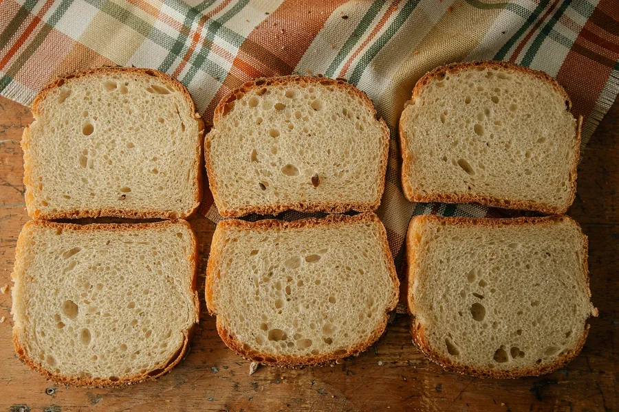 Pan keto con harina de almendras y semillas